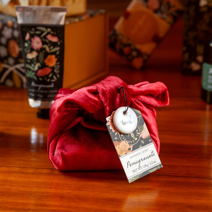 Pomegranate 150g Velvet Soap - Image 2
